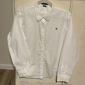 Chaps long sleeved button down 100% cotton shirt.